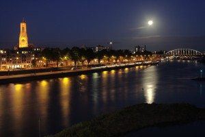 Bitcoin-City-Arnhem-by-night