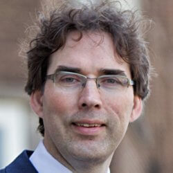 Simon Lelieveldt, Regulatory Consultant
